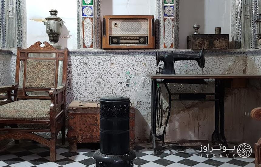اتاق قدیمی در خانه فروغ الملک شیرازی